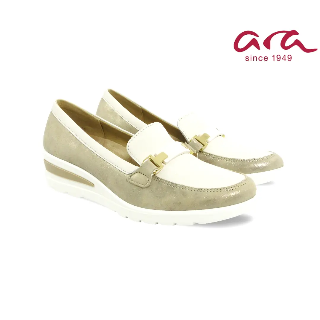Ara dames loafers shell cream met goudkleurig detail model 50630