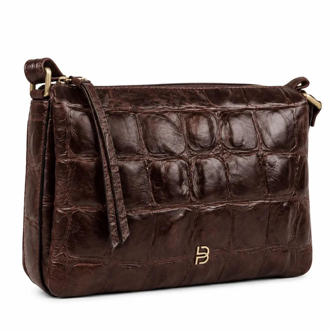 Belluga Croco Classy BCR039 donkerbruine crossbodytas met croco-reliëf, ritssluiting en goudkleurig Belluga-logo.