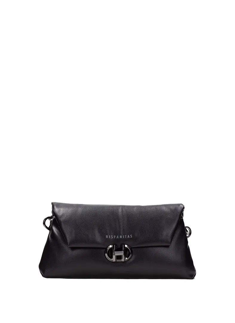 Zwarte kunstleren schoudertas met goudkleurige sluiting en knoopdetails op de band