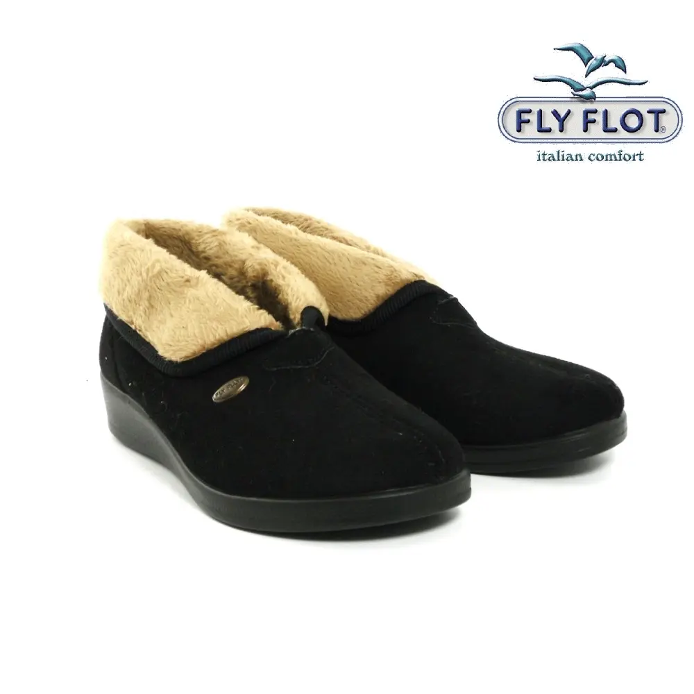 Fly Flot N3815 damespantoffels met zwart bovenwerk in suèdelook, warme beige bontvoering, gesloten neus en comfortabele zwarte sleehakzool.