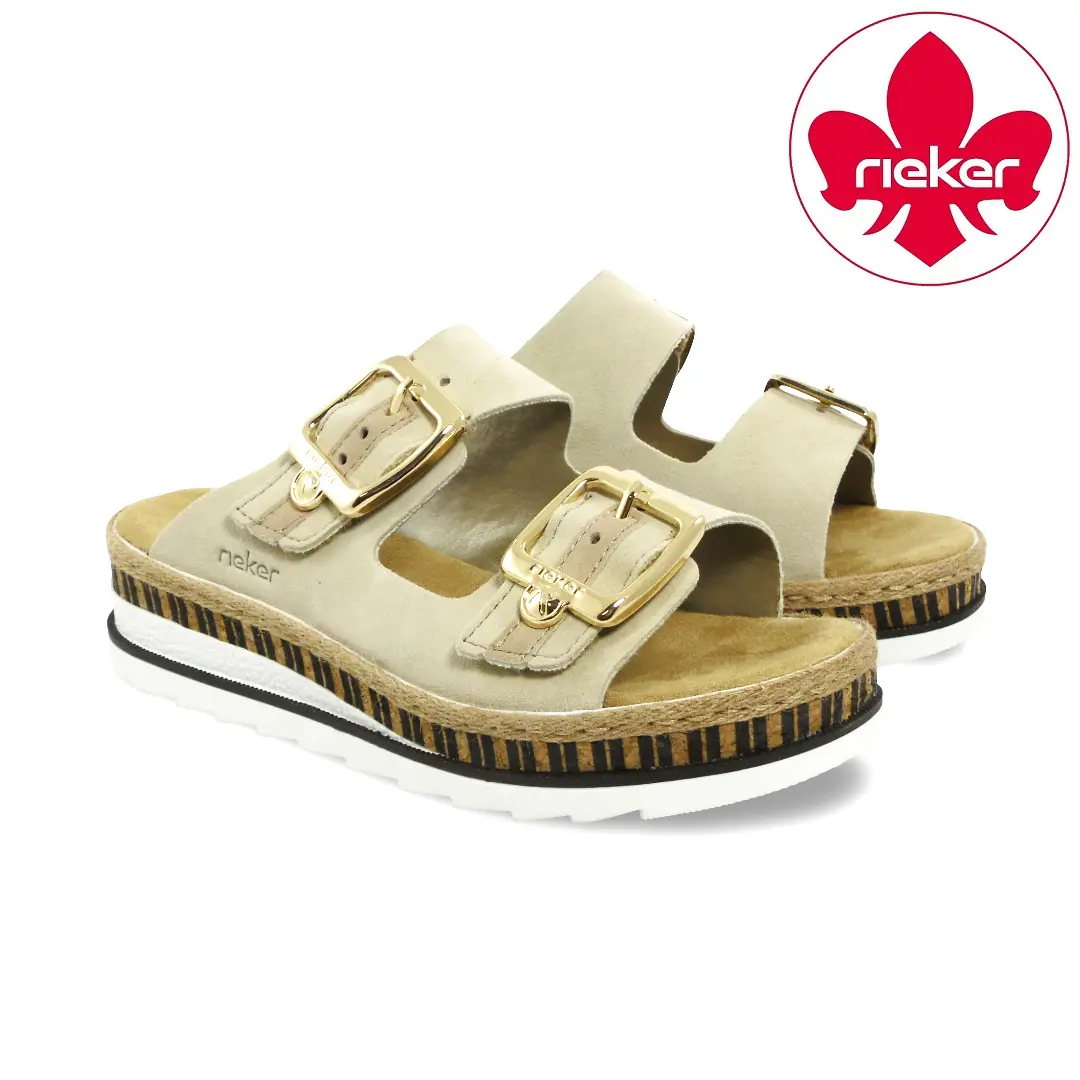 Rieker V7955 beige dames slipper met gouden gespen en plateauzool