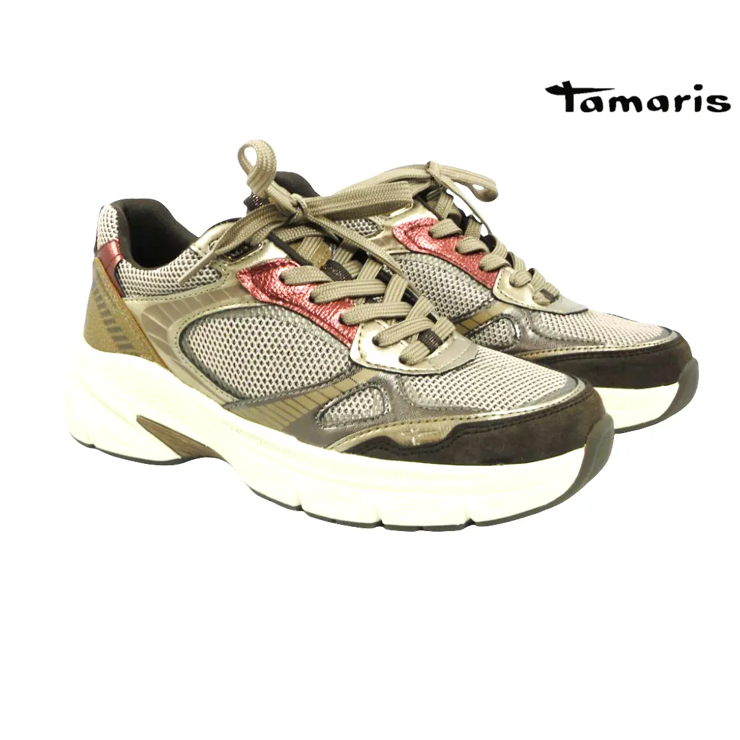 Tamaris 23799 dames chunky sneakers in beige, taupe en brons met mesh, metallic accenten, veters en een dikke crèmekleurige zool.
