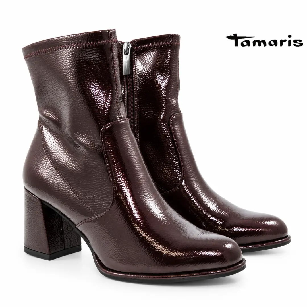 Tamaris 25357 dames enkellaarsjes in donker bordeaux met glanzende laklook, hoge blokhak en ritssluiting.